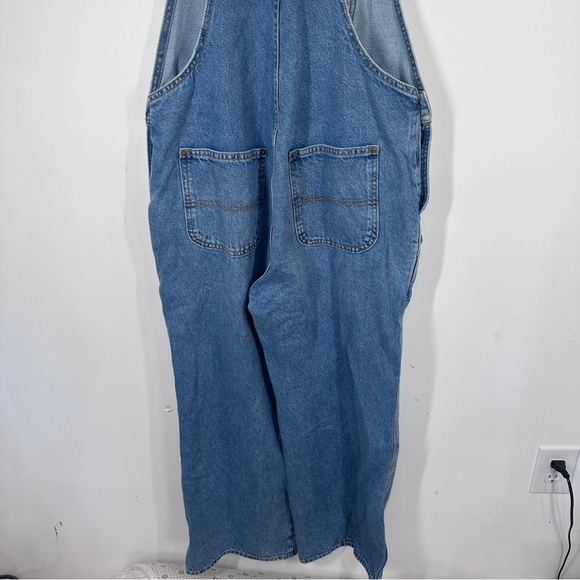 NWT Old Navy Baggy Wide Leg Overalls women’s size 8 Denim 100% Cotton - Picture 8 of 9